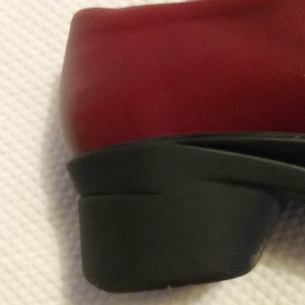 Mephisto Red Leather Slip-On Shoes 7.5 - Picture 7 of 8